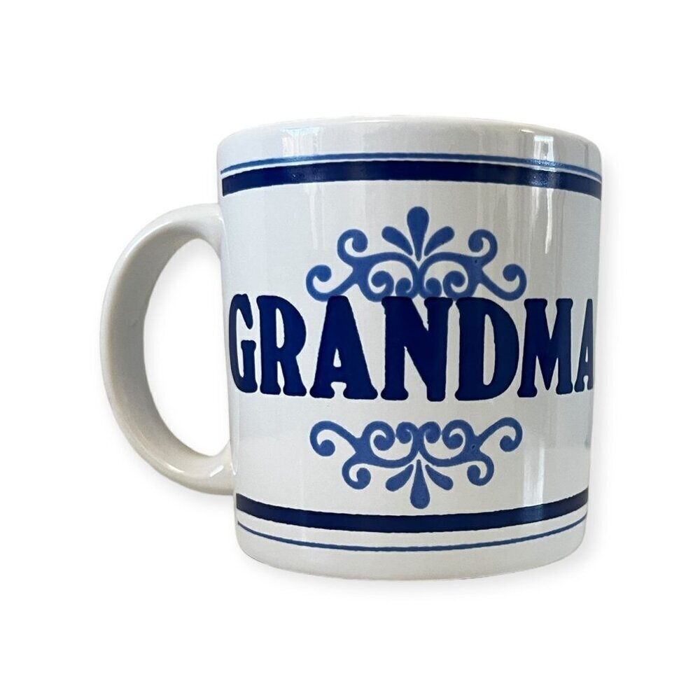 Vintage GHC England Granma Coffee Mug Blues & Whites Holds 10 - 12 Oz. - Picture 5 of 8